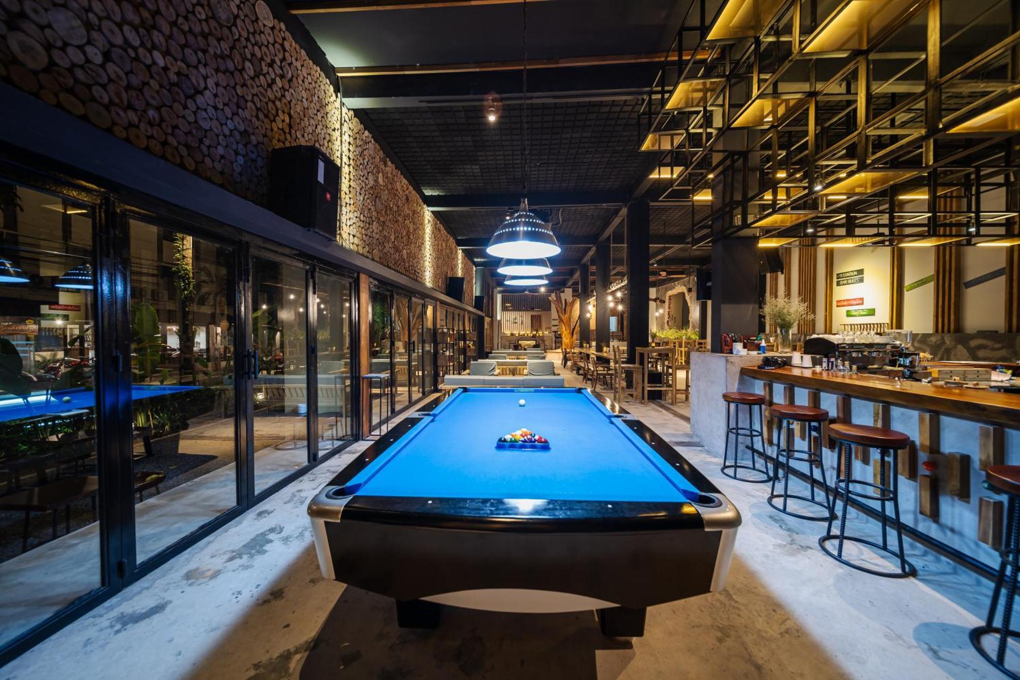 9Station Hostel & Bar Дуонг-Донг Экстерьер фото