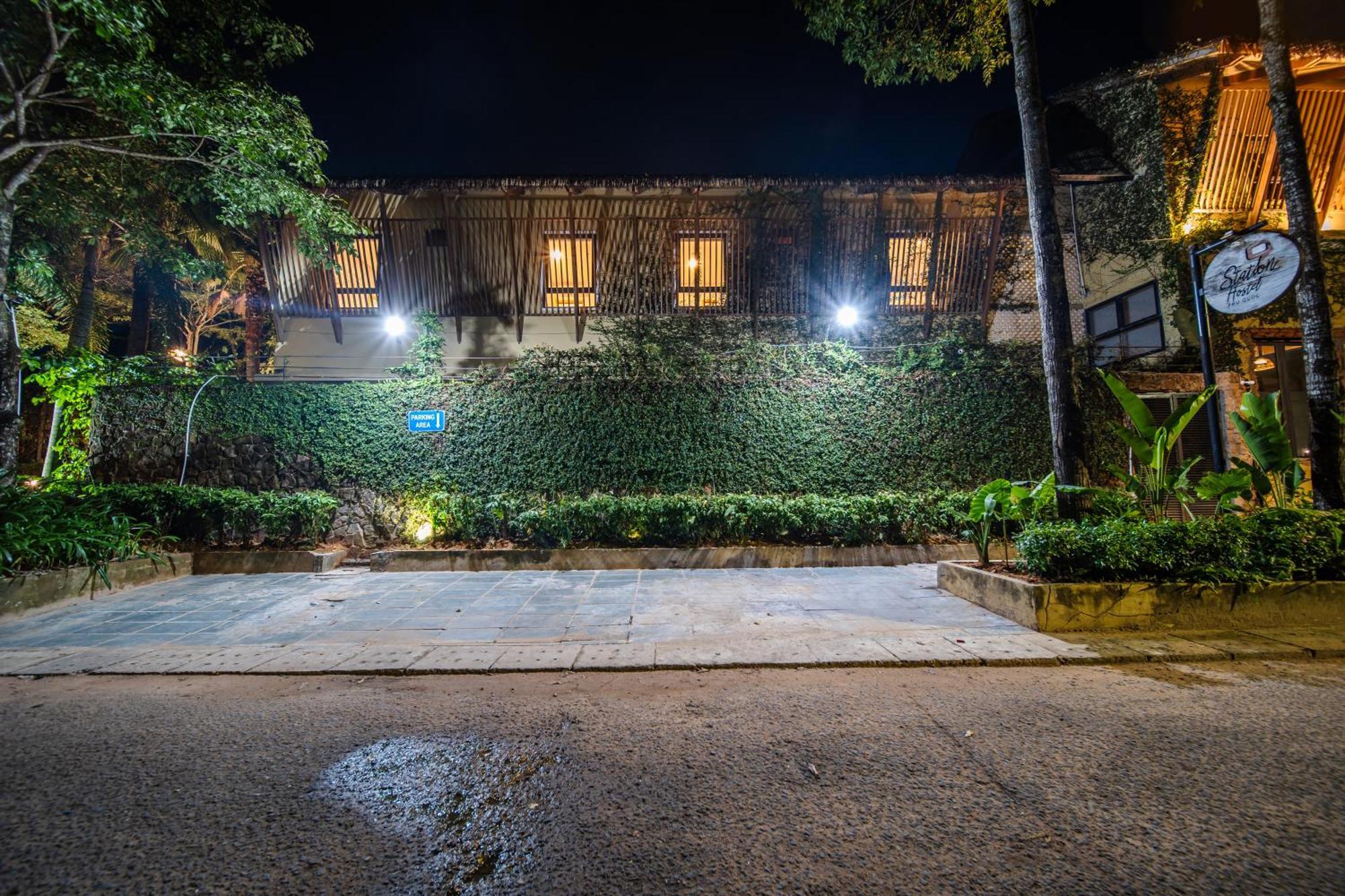 9Station Hostel & Bar Дуонг-Донг Экстерьер фото