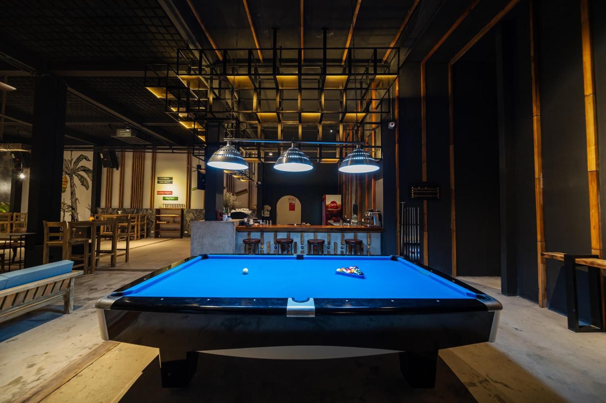 9Station Hostel & Bar Дуонг-Донг Экстерьер фото
